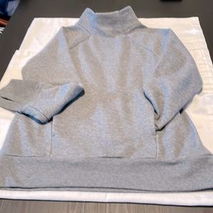 Fabletics Heather Gray Modern Zaylie Sweatshirt- Sz XS EUC